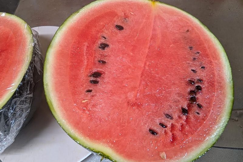 夏に食べたい理由がいっぱい！スイカのうれしい効能5つ🍉イメージ
