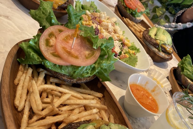 アウトレットに行ってきました！°˖✧◝(⁰▿⁰)◜✧˖°じゅんちゃんイメージ